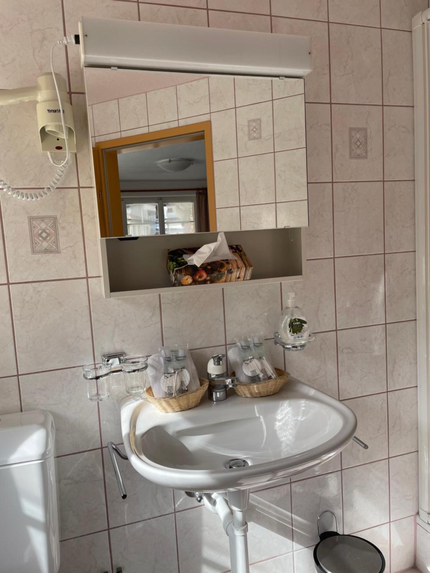 Hotel Restaurant Edelweiss Muhlen Esterno foto